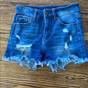 Adorable Aeropostale distressed denim shorts ❤️
